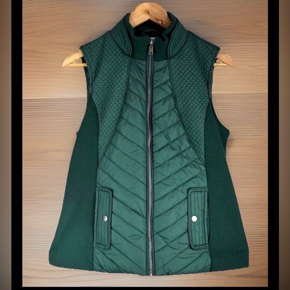LuLaRoe Jackets & Blazers - LuLaRoe Forest Green Hunter Quilted Vest NWT Womans Sz. Large Zipper Stretch
